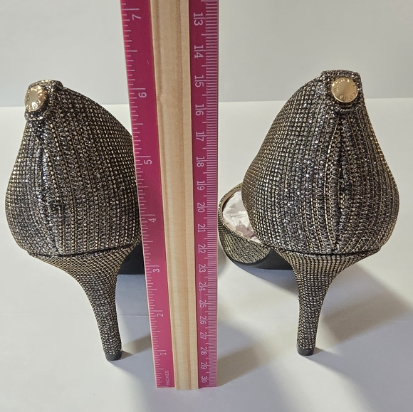 Brand New Michael Kors Nathalie Flex High Pump Black Gold Mesh, Women’s 7.5 - Picture 13 of 17